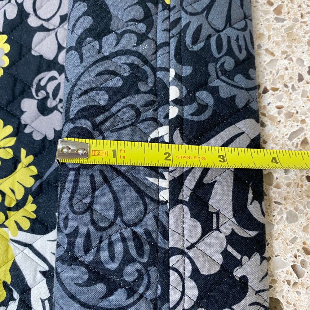 Vera Bradley tote in Baroque - Picture 5 of 6